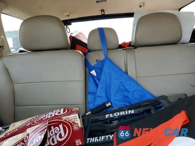 Zdjęcie 10 z 12 samochodu: 2010 FORD ESCAPE HYBRID VIN:1FMCU5K3XAKB56604 - miniatura