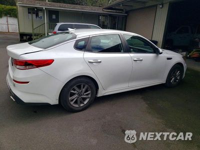 Trzecie zdjęcie samochodu z tyłu: 2020 KIA OPTIMA LX VIN:5XXGT4L30LG393004 - miniatura