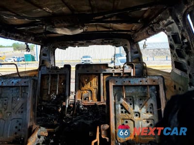 Zdjęcie 10 z 12 samochodu: 2017 CADILLAC ESCALADE ESV LUXURY VIN:1GYS4HKJ1HR236952 - miniatura