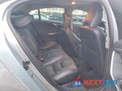 Zdjęcie 10 z 12 samochodu: 2013 VOLVO S60 T5 VIN:YV1612FS9D2197976 - miniatura