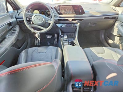 Zdjęcie 8 z 12 samochodu: 2023 HYUNDAI SONATA N LINE VIN:KMHL14JC9PA271777 - miniatura