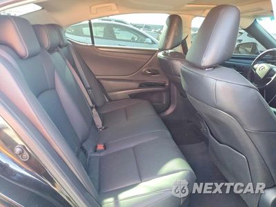 Zdjęcie 10 z 11 samochodu: 2025 LEXUS ES 300H BASE VIN:58ADA1C12SU057132 - miniatura