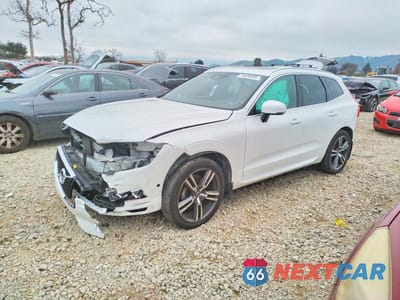 2019 VOLVO XC60 T5 MOMENTUM LYV102DK1KB242832 - główne zdjęcie licytacji z USA - miniatura