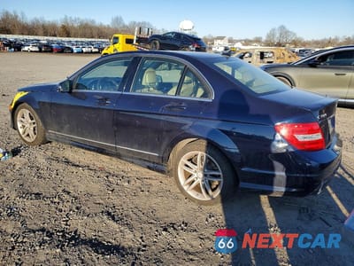 Drugie zdjęcie samochodu z przodu: 2014 MERCEDES-BENZ C 300 4MATIC VIN:WDDGF8AB0ER322755 - miniatura