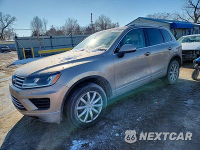 2016 VOLKSWAGEN TOUAREG SPORT WVGEF9BP9GD012536 - główne zdjęcie licytacji z USA - miniatura