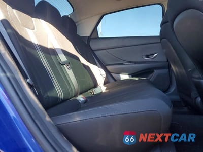 Zdjęcie 10 z 12 samochodu: 2023 HYUNDAI ELANTRA SEL VIN:5NPLM4AG3PH109408 - miniatura