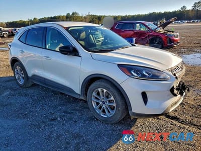 Czwarte zdjęcie samochodu z boku: 2022 FORD ESCAPE SE VIN:1FMCU0G64NUB68733 - miniatura