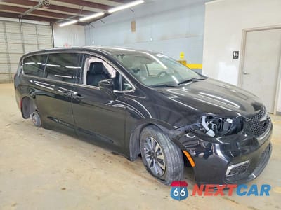 Czwarte zdjęcie samochodu z boku: 2024 CHRYSLER PACIFICA HYBRID SELECT VIN:2C4RC1S74RR130607 - miniatura