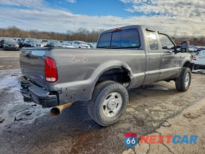 Trzecie zdjęcie samochodu z tyłu: 2005 FORD F250 SUPER DUTY VIN:1FTSX21P75EA66504 - miniatura