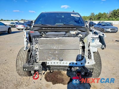 Piąte zdjęcie samochodu w środku: 2024 GMC YUKON AT4 VIN:1GKS2CKDXRR382264 - miniatura