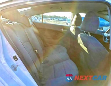 Zdjęcie 10 z 13 samochodu: 2018 KIA FORTE LX VIN:3KPFK4A7XJE235800 - miniatura