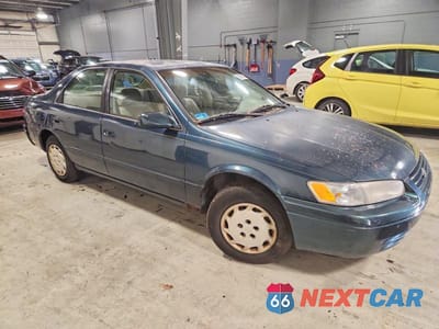 Czwarte zdjęcie samochodu z boku: 1997 TOYOTA CAMRY CE VIN:4T1BG22K5VU175466 - miniatura