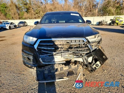 Piąte zdjęcie samochodu w środku: 2017 AUDI Q7 PREMIUM PLUS VIN:WA1LAAF77HD014920 - miniatura