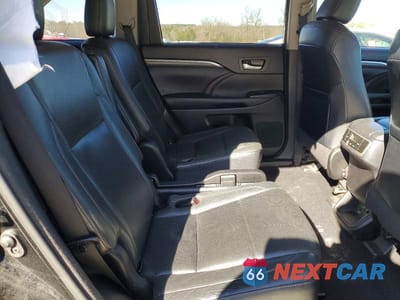Zdjęcie 11 z 12 samochodu: 2018 TOYOTA HIGHLANDER LIMITED VIN:5TDDZRFH5JS901162 - miniatura