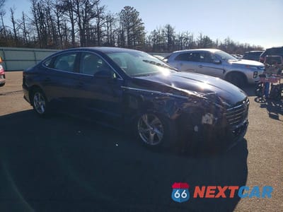 Czwarte zdjęcie samochodu z boku: 2021 HYUNDAI SONATA SE VIN:5NPEG4JA6MH103335 - miniatura