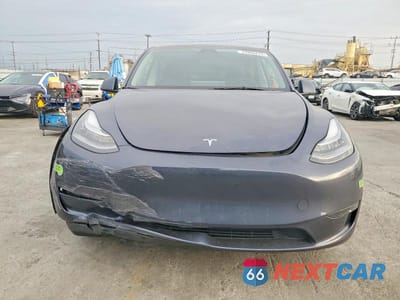 Piąte zdjęcie samochodu w środku: 2023 TESLA MODEL Y VIN:7SAYGDEE6PA117037 - miniatura