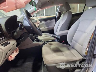Zdjęcie 7 z 13 samochodu: 2017 HYUNDAI ELANTRA SE VIN:5NPD84LF0HH028025 - miniatura