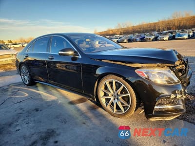 Czwarte zdjęcie samochodu z boku: 2017 MERCEDES-BENZ S 550 4MATIC VIN:WDDUG8FB0HA322203 - miniatura