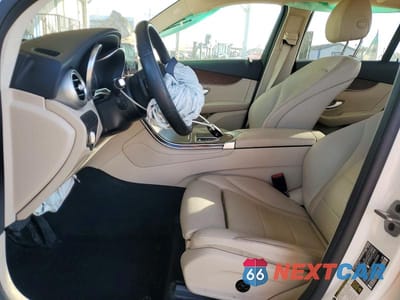 Zdjęcie 7 z 12 samochodu: 2022 MERCEDES-BENZ GLC 300 VIN:W1N0G8DB6NV363380 - miniatura