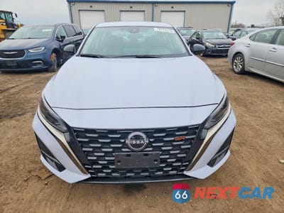 Piąte zdjęcie samochodu w środku: 2024 NISS ALTIMA 2.5 SR VIN:1N4BL4CW7RN427477 - miniatura