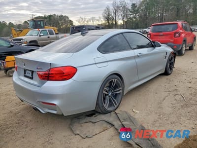 Trzecie zdjęcie samochodu z tyłu: 2016 BMW M4 VIN:WBS3R9C55GK338368 - miniatura