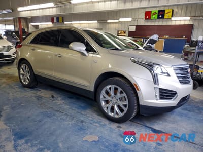 Czwarte zdjęcie samochodu z boku: 2017 CADILLAC XT5 PREMIUM LUXURY VIN:1GYKNERS3HZ113616 - miniatura