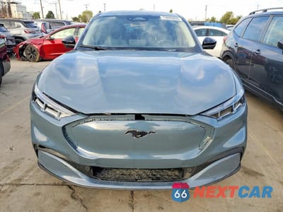 Piąte zdjęcie samochodu w środku: 2024 FORD MUSTANG MACH-E SELECT VIN:3FMTK1R47RMA34610 - miniatura