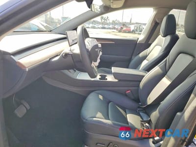Zdjęcie 7 z 13 samochodu: 2025 TESLA MODEL Y VIN:7SAYGAEE1SF302445 - miniatura