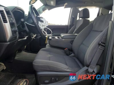 Zdjęcie 7 z 11 samochodu: 2019 CHEVROLET SILVERADO LD K1500 LT VIN:2GCVKPEC4K1168713 - miniatura