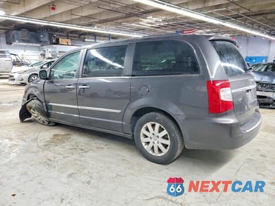 Drugie zdjęcie samochodu z przodu: 2015 CHRYSLER TOWN & COUNTRY TOURING VIN:2C4RC1BG8FR521240 - miniatura