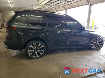 Trzecie zdjęcie samochodu z tyłu: 2024 BMW X7 M60I VIN:5UX33EM04R9T46247 - miniatura