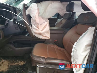 Zdjęcie 7 z 13 samochodu: 2025 FORD SUPER DUTY F-450 W/D VIN:1FT8W4DM3SEC34094 - miniatura