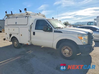 Czwarte zdjęcie samochodu z boku: 2013 FORD F350 SUPER DUTY UTILITY / SERVICE TRUCK VIN:1FDRF3A64DEB92621 - miniatura