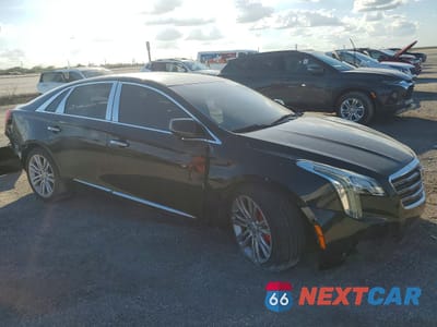 Czwarte zdjęcie samochodu z boku: 2018 CADILLAC XTS LUXURY VIN:2G61M5S36J9117797 - miniatura