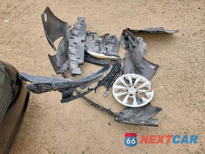 Zdjęcie 12 z 12 samochodu: 2015 TOYOTA CAMRY LE VIN:4T1BF1FK8FU889455 - miniatura