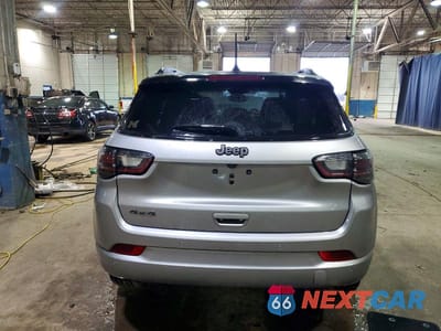 Zdjęcie 6 z 13 samochodu: 2023 JEEP COMPASS LIMITED VIN:3C4NJDCN9PT527291 - miniatura