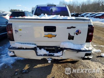 Zdjęcie 6 z 12 samochodu: 2016 CHEVROLET SILVERADO K1500 LT VIN:3GCUKREC7GG104204 - miniatura
