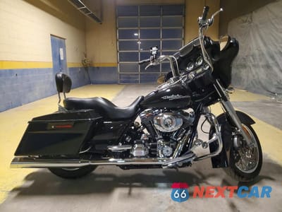 2013 HARLEY-DAVIDSON FLHX STREET GLIDE 1HD1KBM19DB691924 - główne zdjęcie licytacji z USA - miniatura