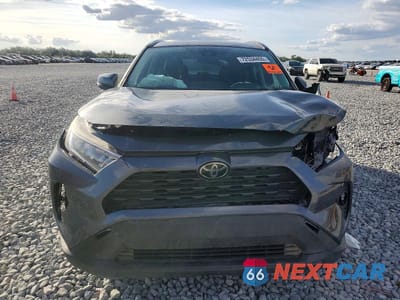 Piąte zdjęcie samochodu w środku: 2021 TOYOTA RAV4 XLE VIN:2T3W1RFV9MC098737 - miniatura