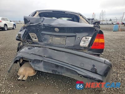 Zdjęcie 6 z 12 samochodu: 2004 BMW 325 I VIN:WBAET37424NJ45103 - miniatura