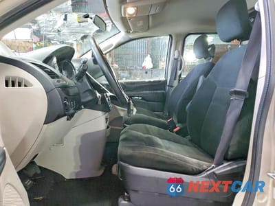 Zdjęcie 7 z 12 samochodu: 2016 DODGE GRAND CARAVAN SE VIN:2C4RDGBG3GR140056 - miniatura