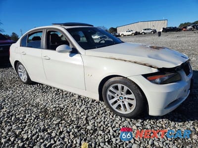Czwarte zdjęcie samochodu z boku: 2006 BMW 325 I VIN:WBAVB13576KX48459 - miniatura
