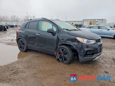 Czwarte zdjęcie samochodu z boku: 2019 CHEVROLET TRAX 1LT VIN:3GNCJLSB4KL265088 - miniatura