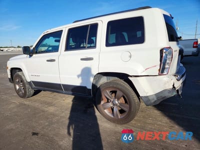 Drugie zdjęcie samochodu z przodu: 2016 JEEP PATRIOT SPORT VIN:1C4NJPBAXGD751756 - miniatura