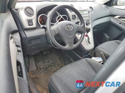 Zdjęcie 8 z 13 samochodu: 2010 TOYOTA MATRIX BASE VIN:2T1KU4EE8AC287720 - miniatura