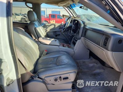 Zdjęcie 7 z 14 samochodu: 2005 CHEVROLET TAHOE K1500 VIN:1GNEK13T65J165913 - miniatura