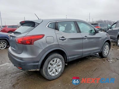 Trzecie zdjęcie samochodu z tyłu: 2018 NISSAN ROGUE SPORT S VIN:JN1BJ1CPXJW155239 - miniatura