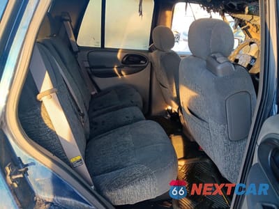 Zdjęcie 10 z 12 samochodu: 2003 CHEVROLET TRAILBLAZER VIN:1GNDT13S932109505 - miniatura