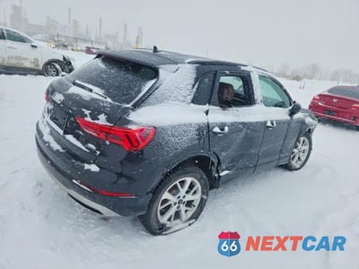 Trzecie zdjęcie samochodu z tyłu: 2024 AUDI Q3 VIN:WA1AUCF32R1104292 - miniatura