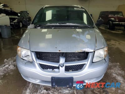 Piąte zdjęcie samochodu w środku: 2002 DODGE GRAND CARAVAN SPORT VIN:1B4GP44R12B554033 - miniatura
